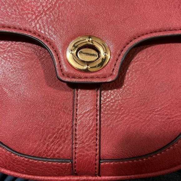 K Carroll Crossbody Saddlebag (Red) - Picture 10 of 12